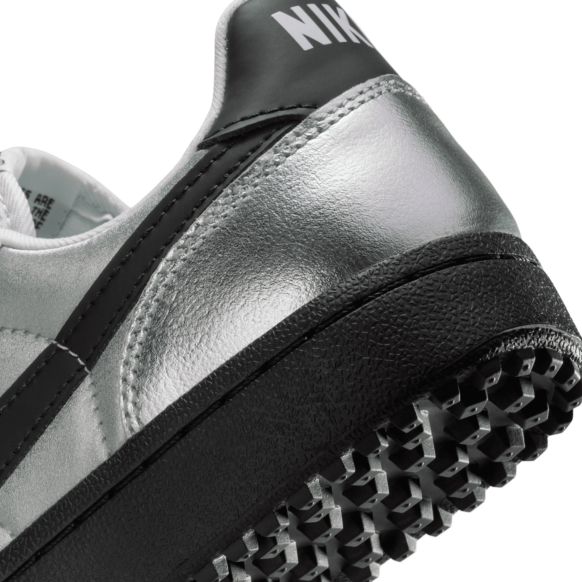 Women's Nike Field General (Metallic Silver/Black) – Centre