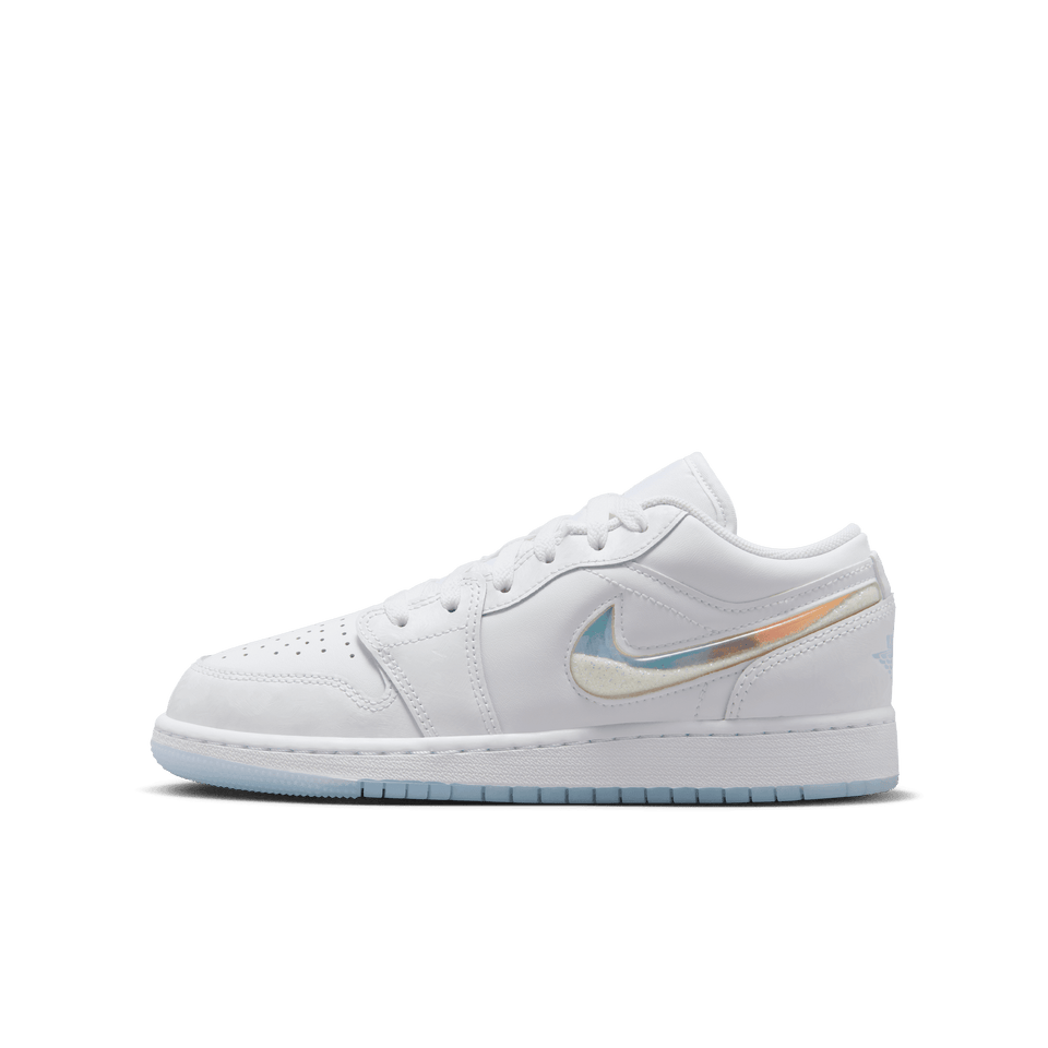 Air Jordan 1 Low SE GS (White/Ice Blue-Summit White) - Products