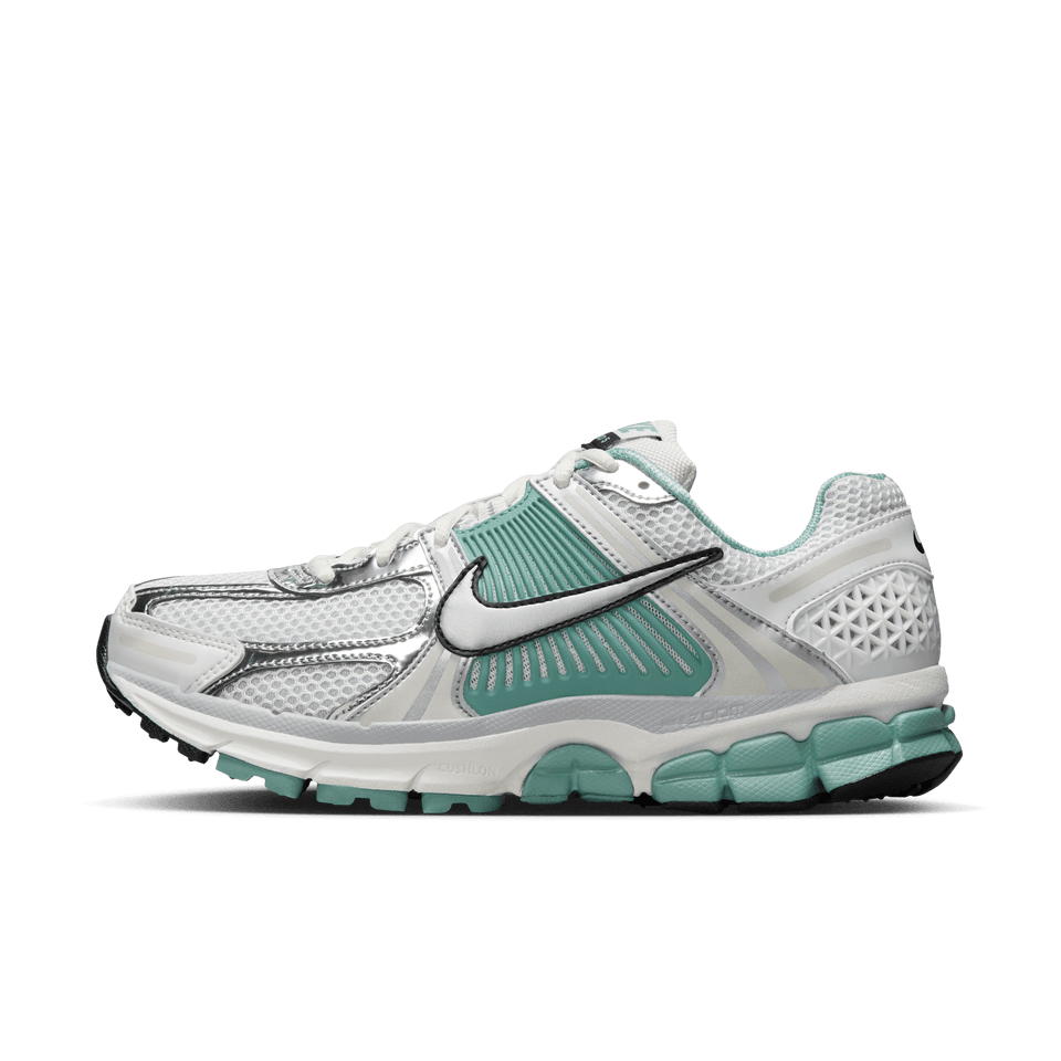 Women's Nike Zoom Vomero 5 (Summit White/Metallic Silver-Wolf Grey) - Women's - Footwear
