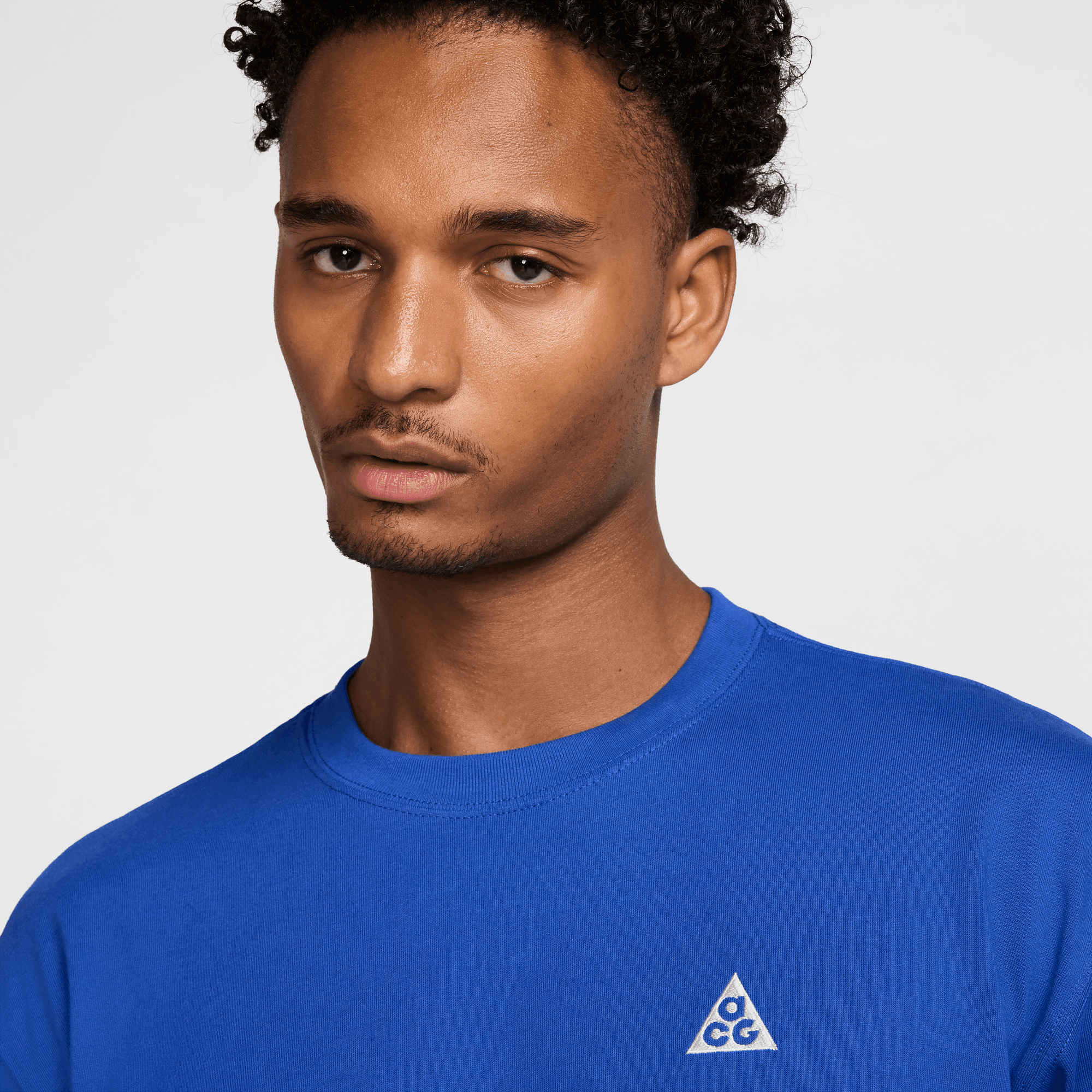 Nike ACG Max90 T-Shirt (Game Royal) – Centre