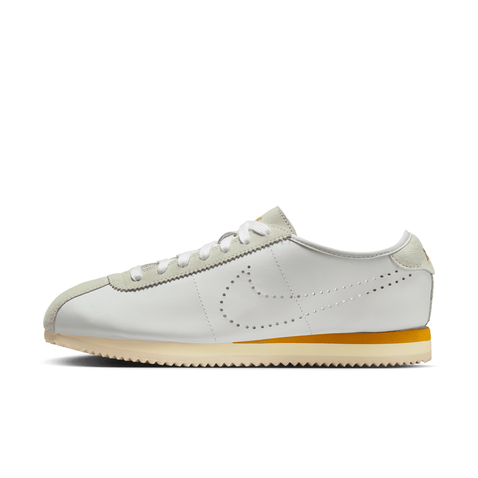 Women's Nike Cortez Leather (White/Bronze-Light Bone-Coconut Milk) - centre