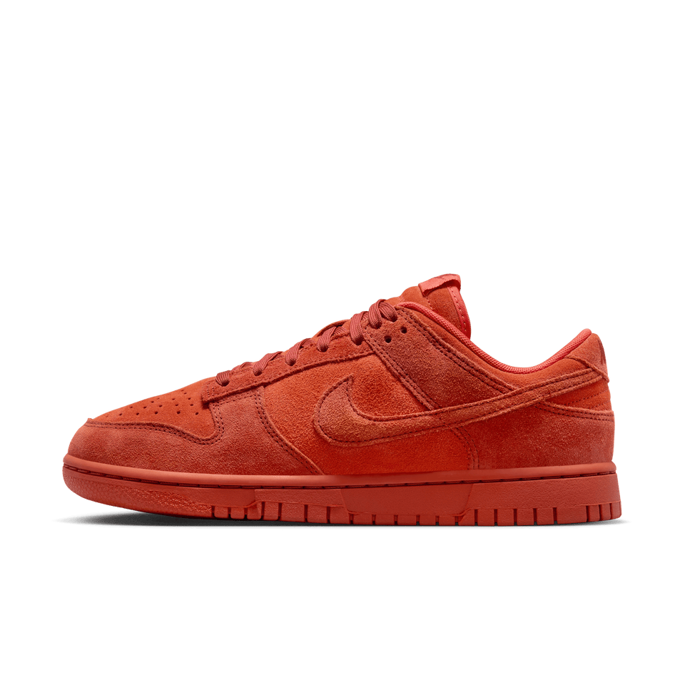 Women's Nike Dunk Low SE (Picante Red/Dragon Red) - Nike