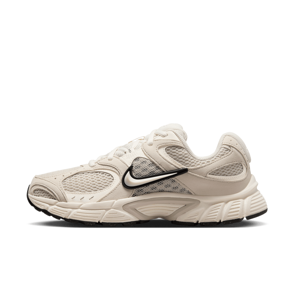 Women's Nike V5 RNR (Light Orewood Brown/Pale Ivory-Black) - Women's - Footwear