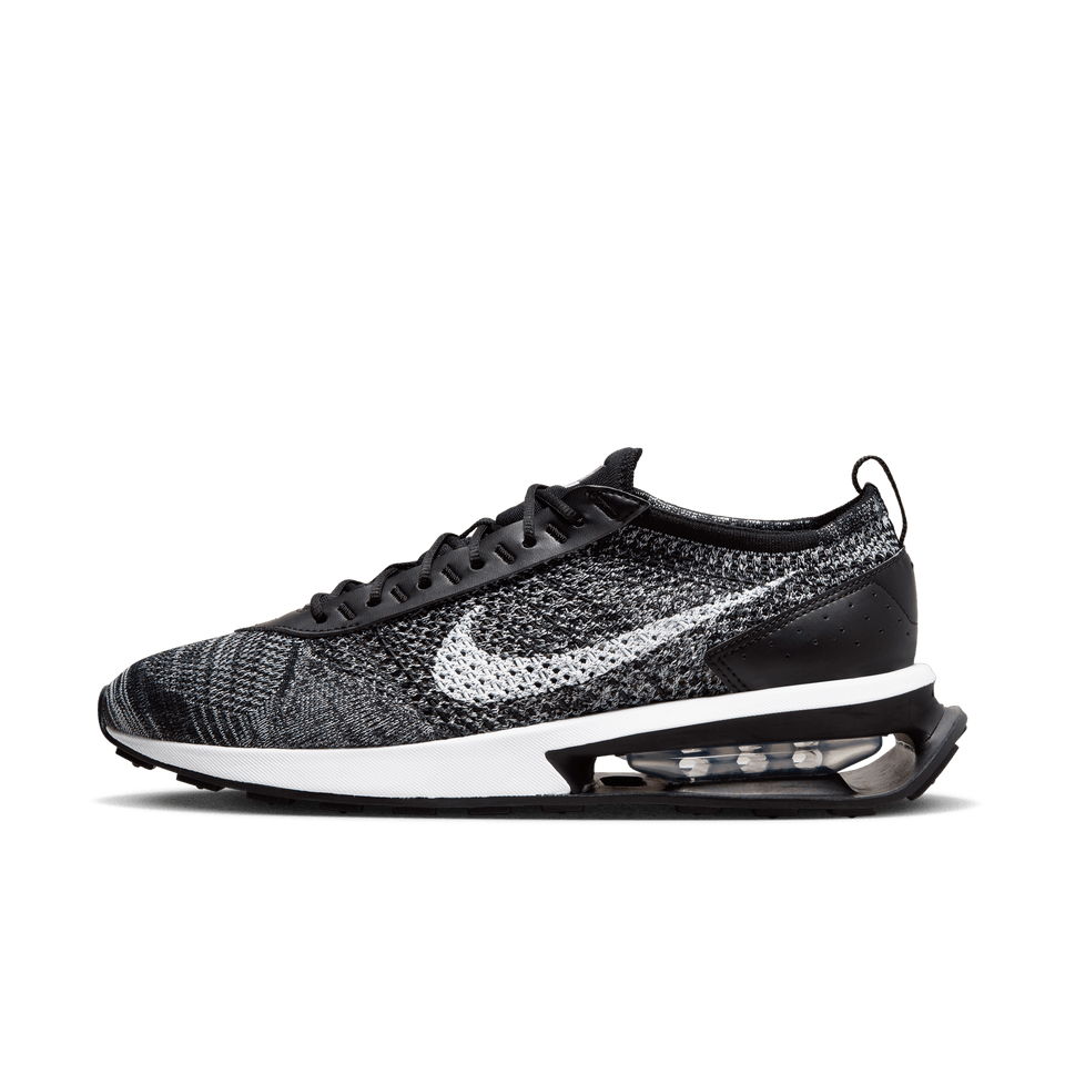 Nike Air Max Flyknit Racer (Black/White) - giftcard