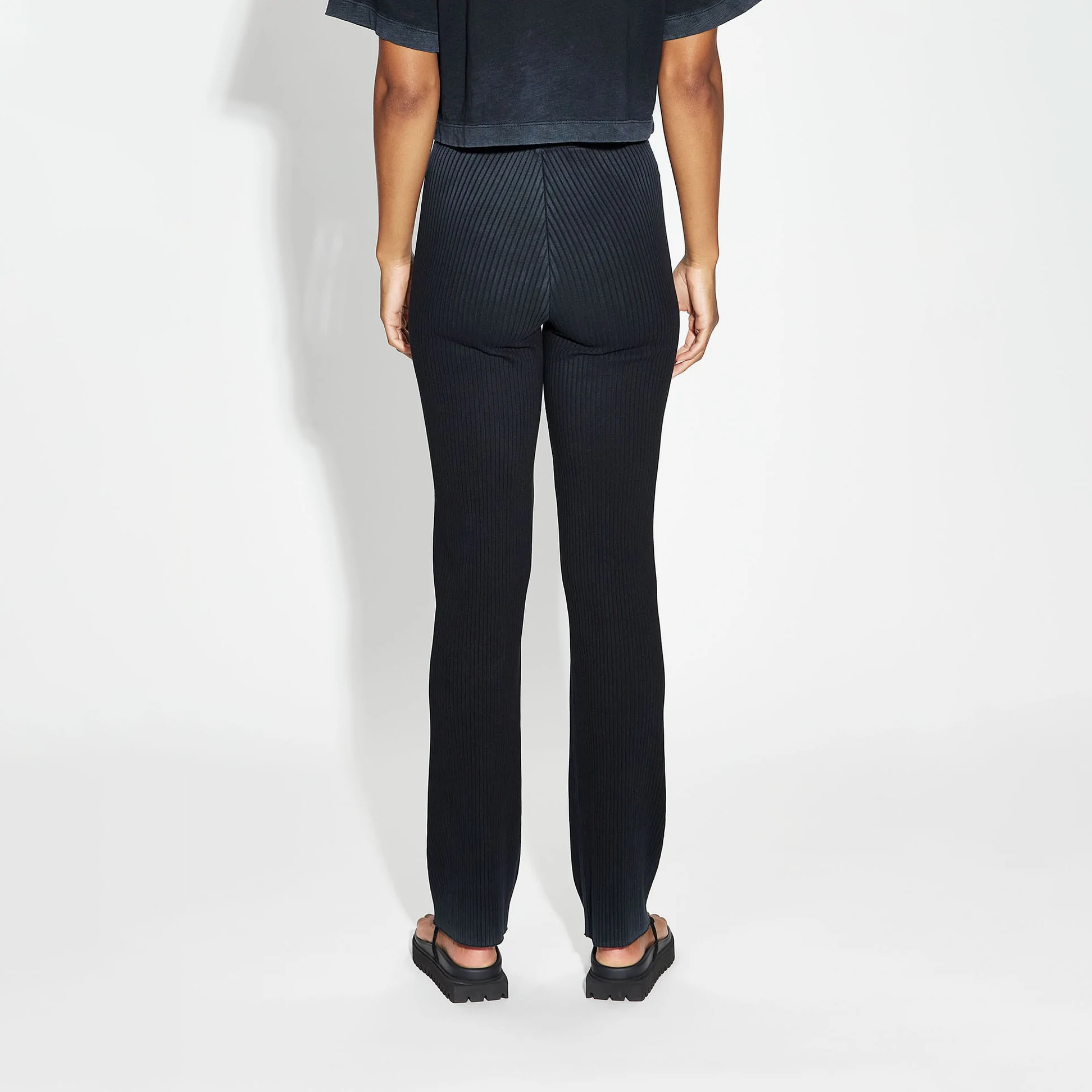 W4275104_VINTBLACK_BACK_1296x_