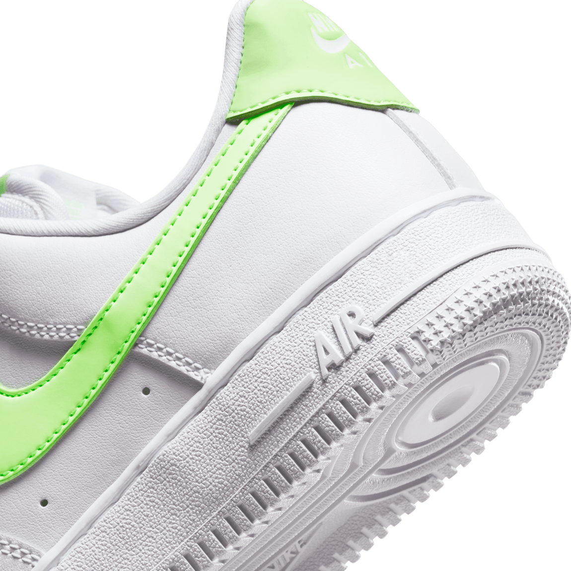 Women's Air Force 1 '07 (White/Lime Blast) – Centre