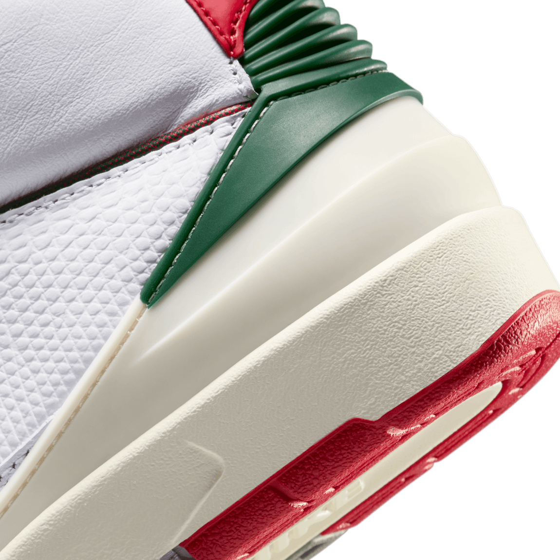 Air Jordan 2 Retro GS (White/Fire Red-Fir-Sail) 11/15 - Air Jordan 2 Retro GS (White/Fire Red-Fir-Sail) 11/15 - 