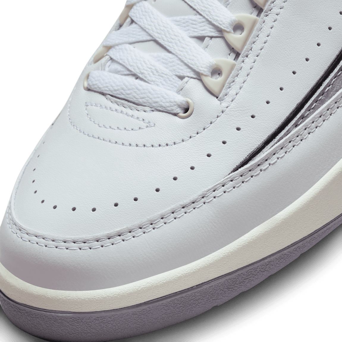 Air Jordan 2 Retro (White / Fire Red / Black / Sail) Release Date 1/20 - Air Jordan 2 Retro (White / Fire Red / Black / Sail) Release Date 1/20 - 