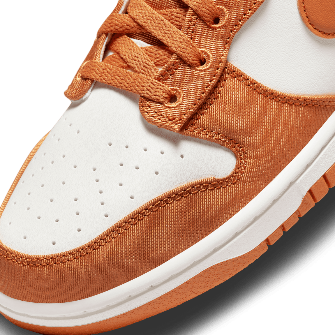 Nike Dunk High Retro SE (Monarch/Monarch-Sail) - Nike Dunk High Retro SE (Monarch/Monarch-Sail) - 