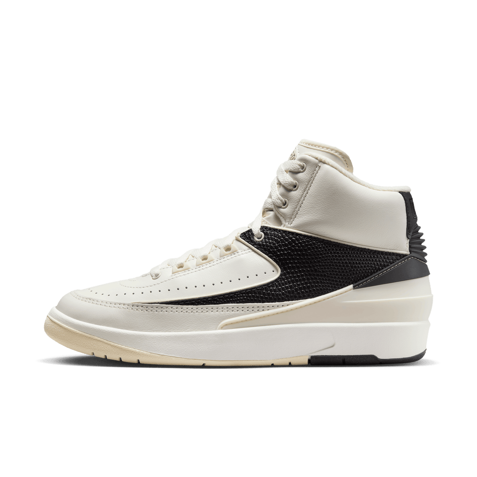 Women's Air Jordan 2 Retro (Sail/Coconut Milk/Black) - Jordan