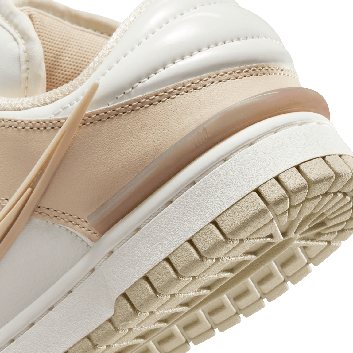 Women's Nike Dunk Low Twist (Sail/Sanddrift-Pink Oxford) - Women's Nike Dunk Low Twist (Sail/Sanddrift-Pink Oxford) - 
