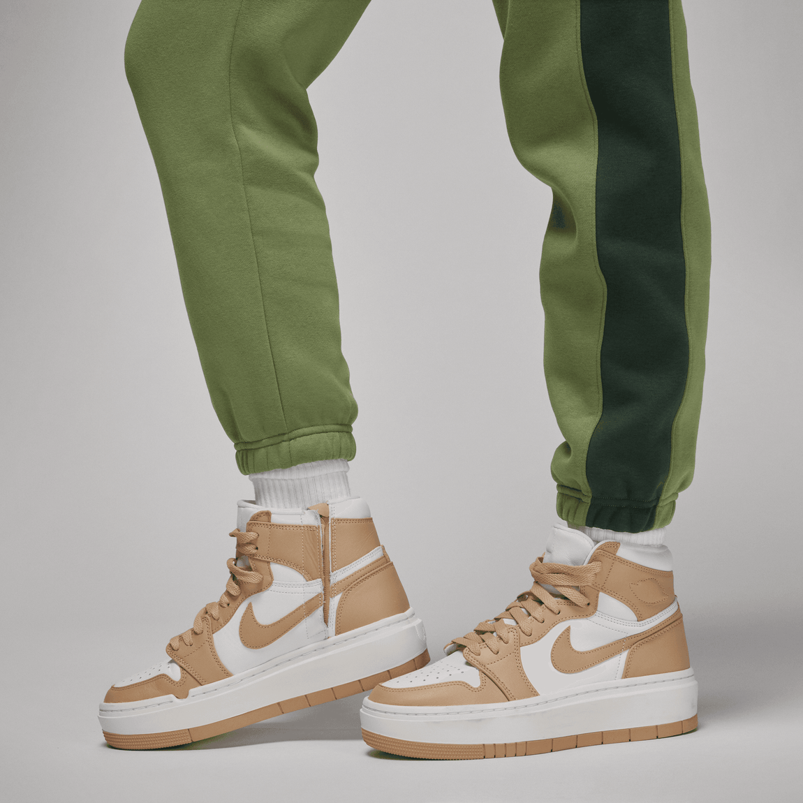 Nike Women s Jordan Brooklyn Fleece Sky J LT Olive Galactic Jade