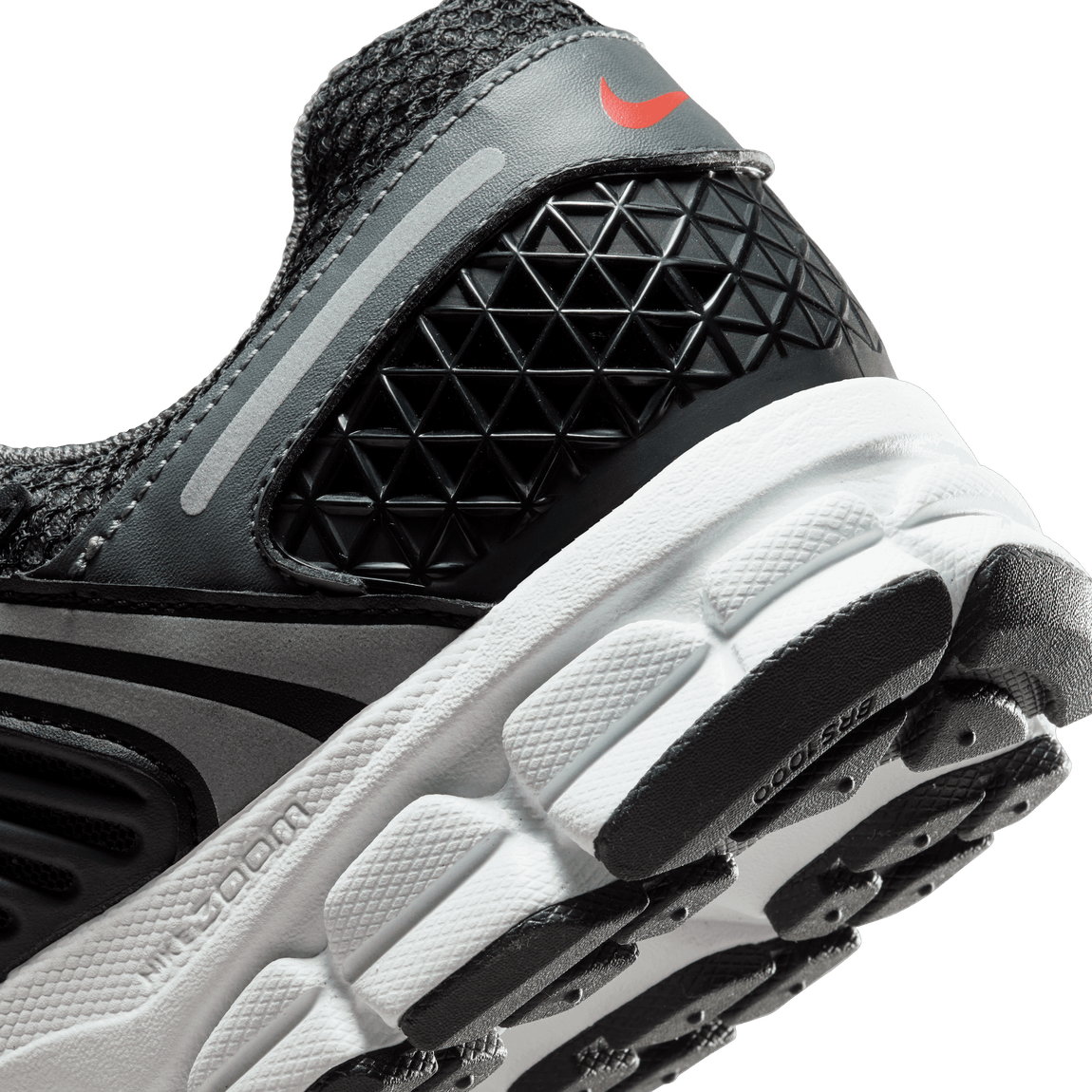 Nike Zoom Vomero 5 (Black/Picante Red/Iron Grey/Summit White) - Nike Zoom Vomero 5 (Black/Picante Red/Iron Grey/Summit White) - 
