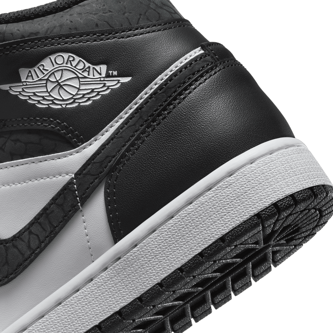 Air Jordan 1 Mid SE (Off Noir/Black-White-Black) - Air Jordan 1 Mid SE (Off Noir/Black-White-Black) - 