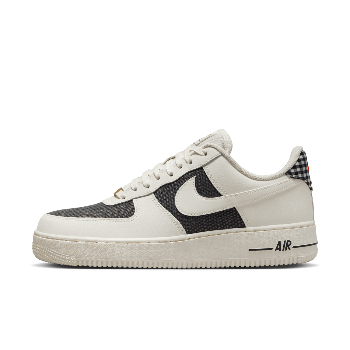 Nike Air Force 1 '07 (Sail/Dark Smoke Grey-Safety Orange) 5/25 - Nike Air Force 1 '07 (Sail/Dark Smoke Grey-Safety Orange) 5/25 - 