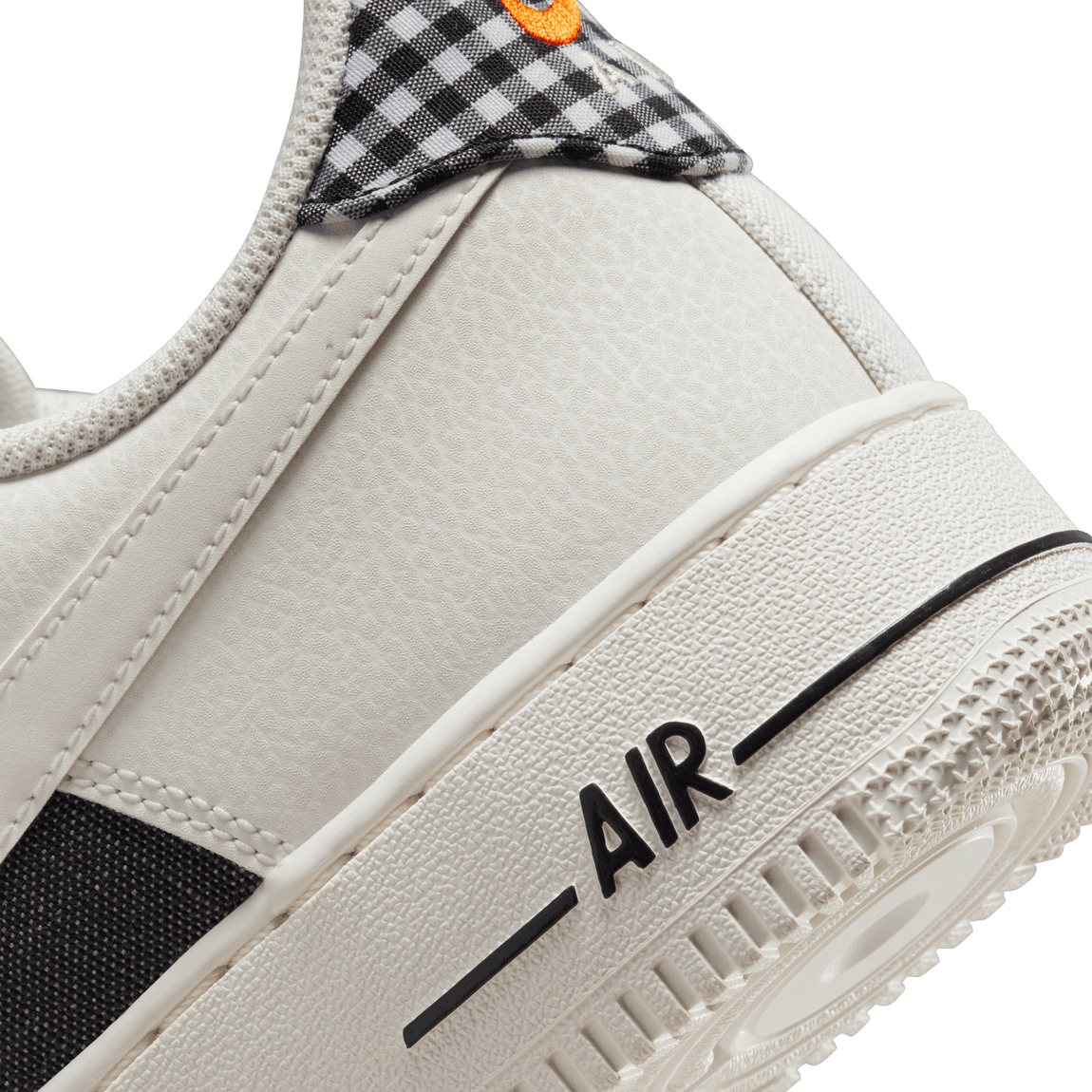 Nike Air Force 1 '07 (Sail/Dark Smoke Grey-Safety Orange) 5/25 - Nike Air Force 1 '07 (Sail/Dark Smoke Grey-Safety Orange) 5/25 - 