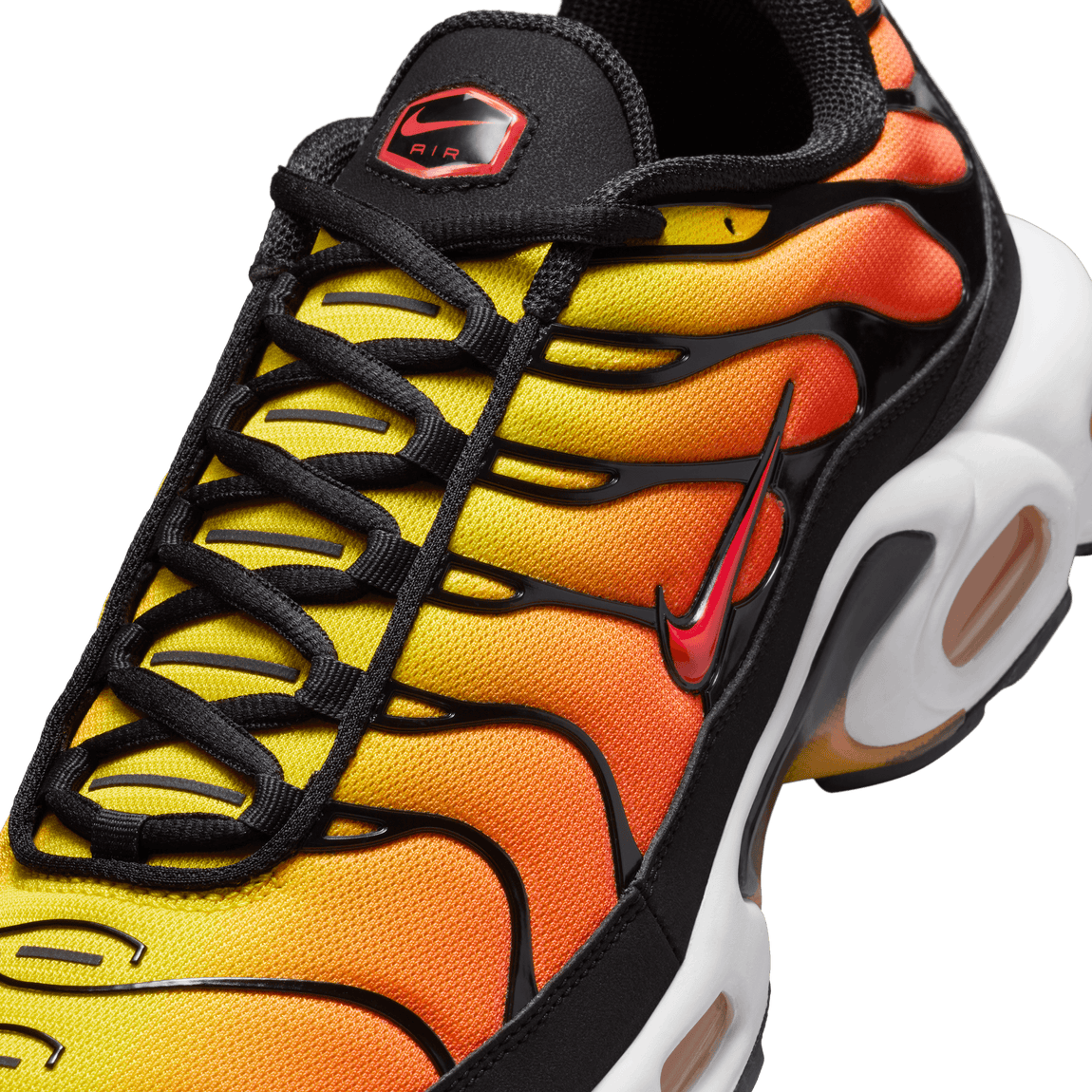 Nike Air Max Plus Sunset Black Pimento Bright Ceramic Resin Centre