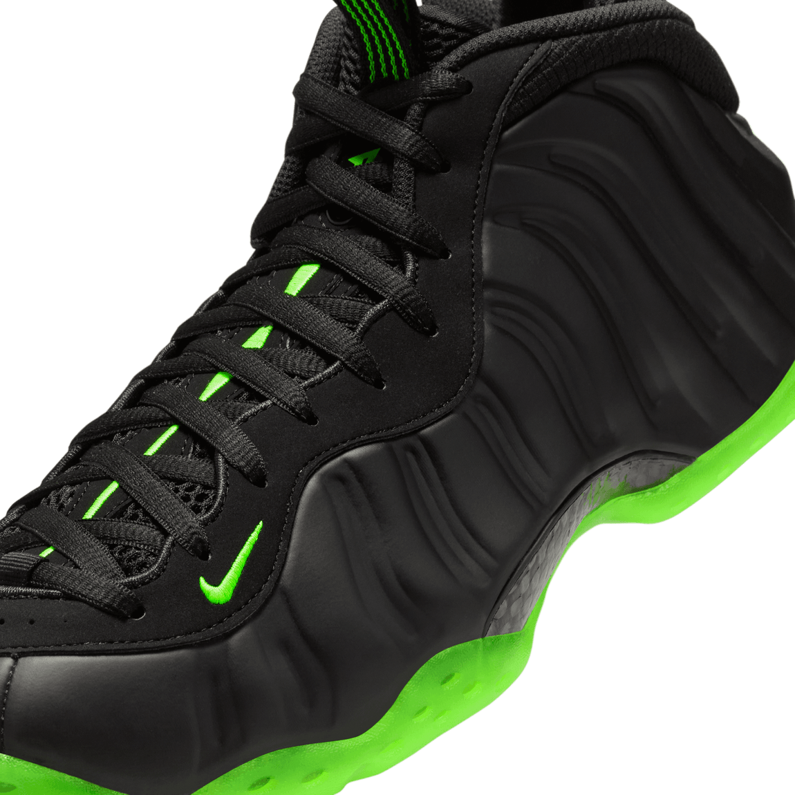 Nike Air Foamposite One (Black/Volt) 3/14 - Nike Air Foamposite One (Black/Volt) 3/14 - 