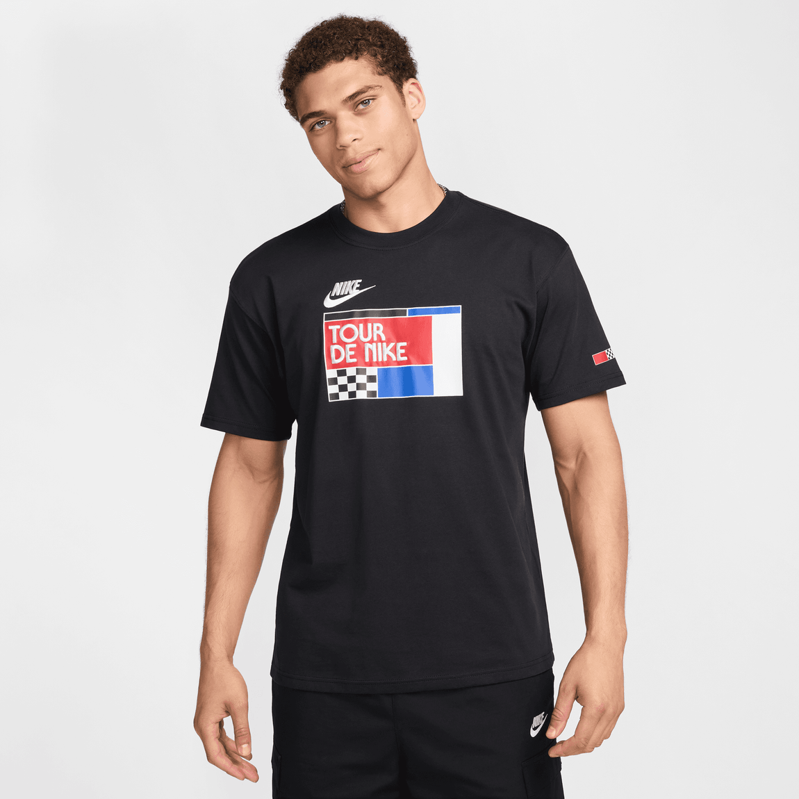 Nike Sportswear Tour De Nike Graphic T Shirt Black Centre