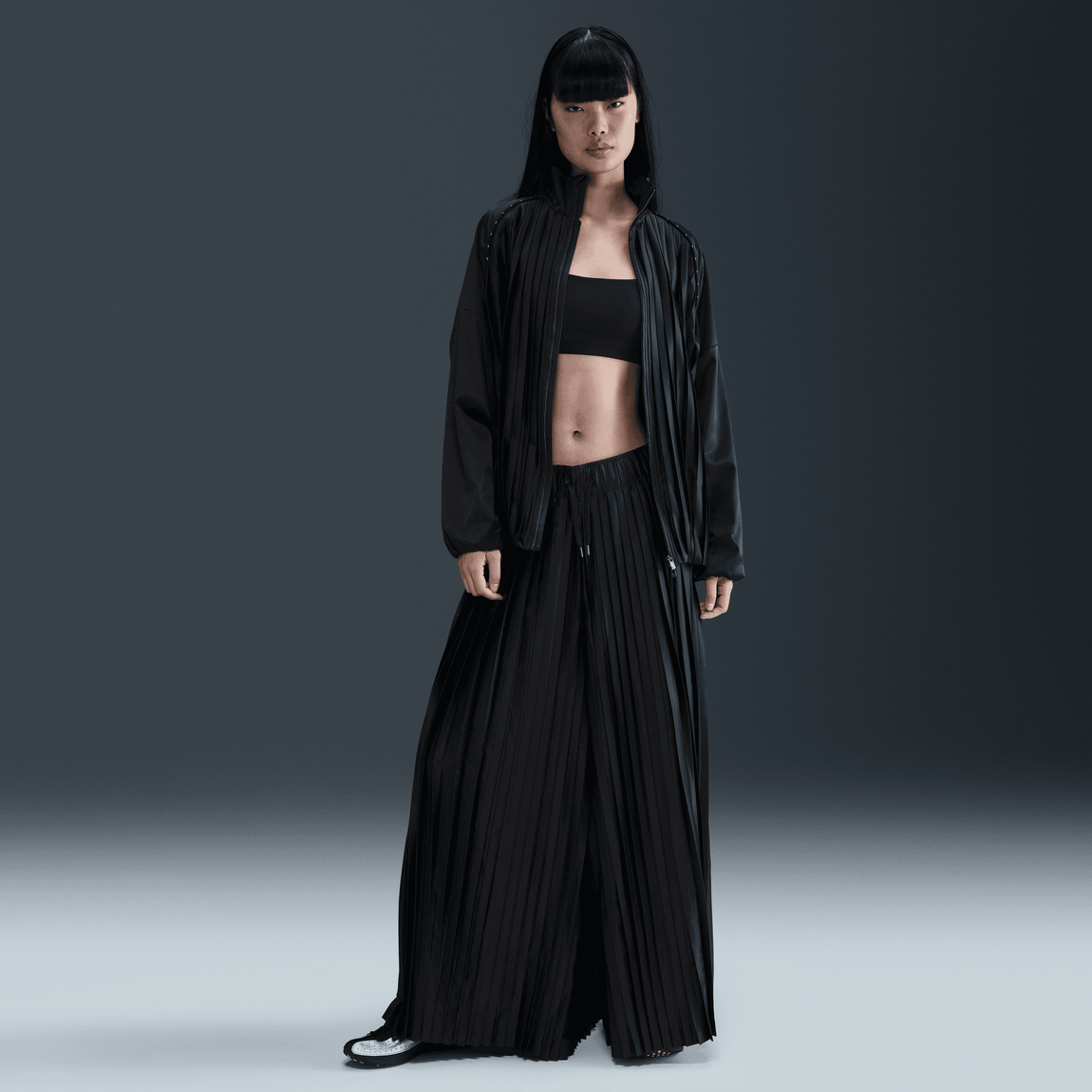 Women's Nike Sportswear Mid-Rise Pleated Track Pants (Black/Sail/Off Noir)