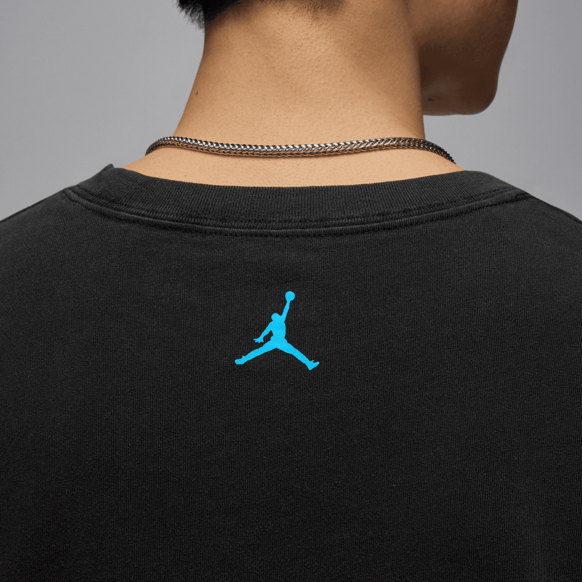Jordan Flight Essentials Graphic T-Shirt (Black/Dk Powder Blue) - Jordan Flight Essentials Graphic T-Shirt (Black/Dk Powder Blue) - 