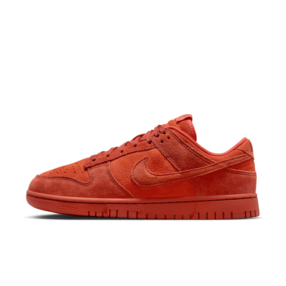 Women's Nike Dunk Low SE (Picante Red/Dragon Red) – Centre