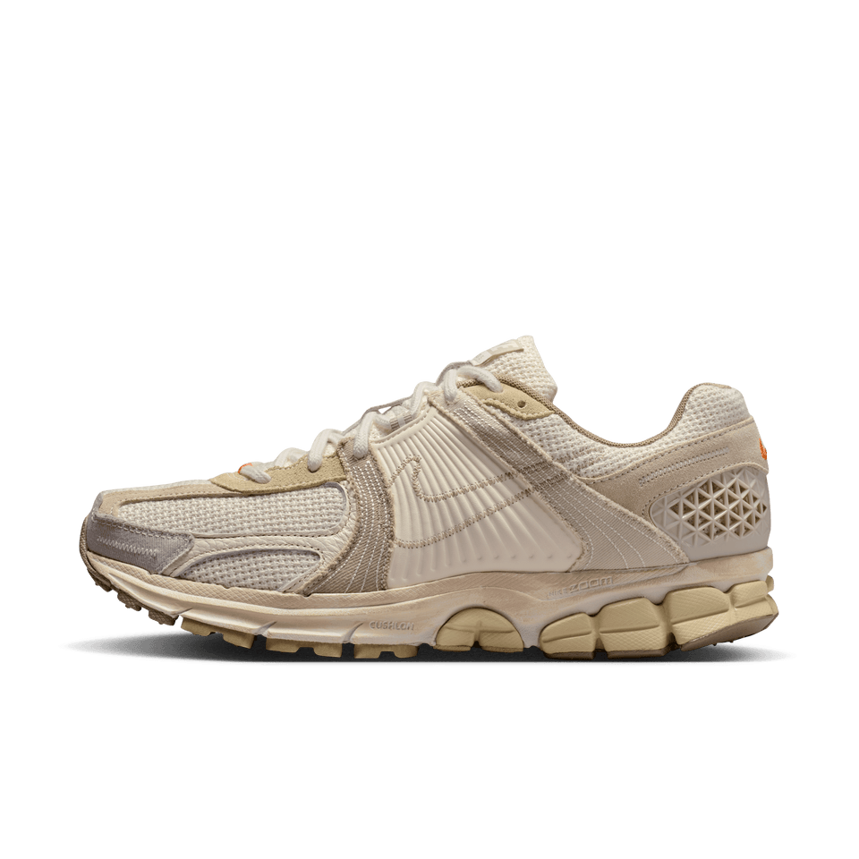 Nike Zoom Vomero 5 Craft (Lt Orewood Brown/Khaki-Pale Ivory) - Men's - Footwear