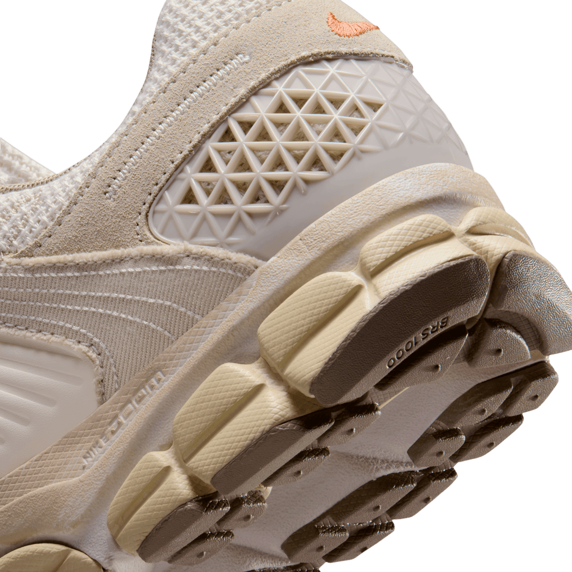 Nike Zoom Vomero 5 Craft (Lt Orewood Brown/Khaki-Pale Ivory) - Nike Zoom Vomero 5 Craft (Lt Orewood Brown/Khaki-Pale Ivory) - 
