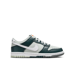 On Feet Varsity Green Dunk Low Gs Michigan Green Dunks Outfit Nike