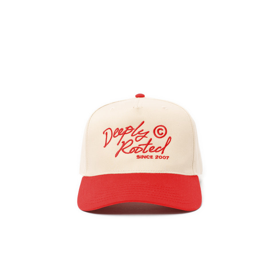 Centre Deeply Rooted Hat (Natural/Red) - APRIL SALE