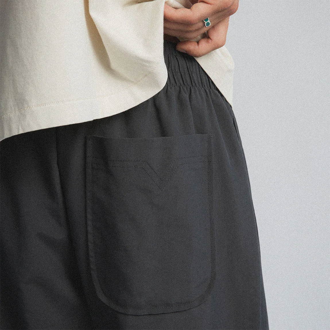 Elwood Dume Nylon Pant (Coal) - Elwood Dume Nylon Pant (Coal) - 