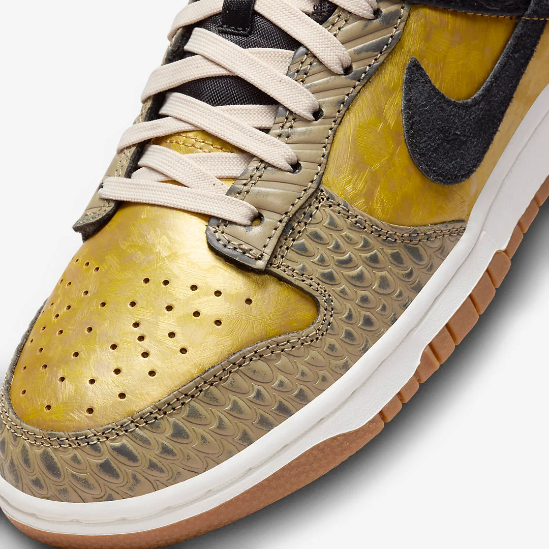 Women's Nike Dunk Low Premium 