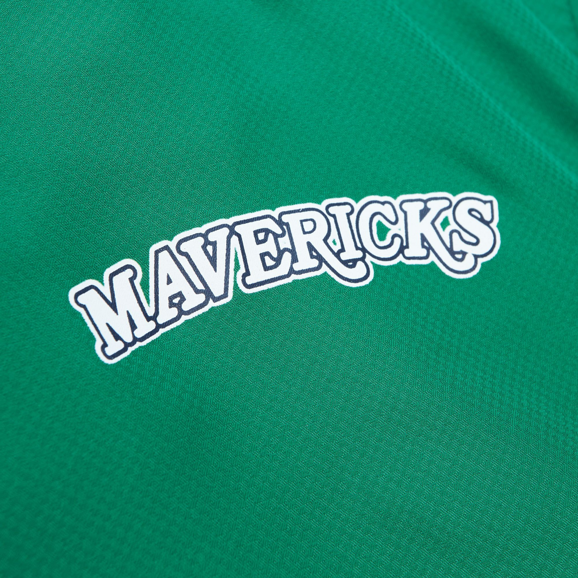 Mitchell & Ness NBA Home Team Dallas Mavericks Lightweight Windbreaker ( Green / Black ) - Mitchell & Ness NBA Home Team Dallas Mavericks Lightweight Windbreaker ( Green / Black ) - 