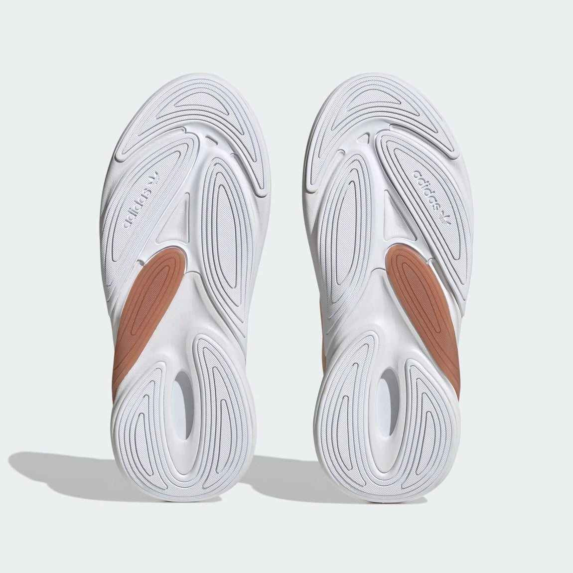 Adidas Women's Ozelia (Magic Beige/Wild Brown-Gold Metallic) - Adidas Women's Ozelia (Magic Beige/Wild Brown-Gold Metallic) - 