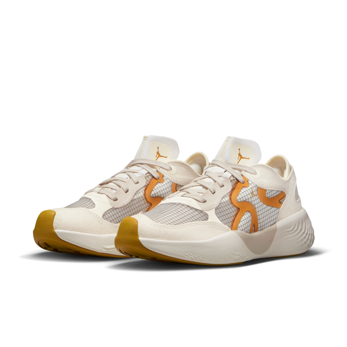 Jordan Women's Delta 3 Low (Light Orewood Brown/Chutney-Sail) - Jordan Women's Delta 3 Low (Light Orewood Brown/Chutney-Sail) - 