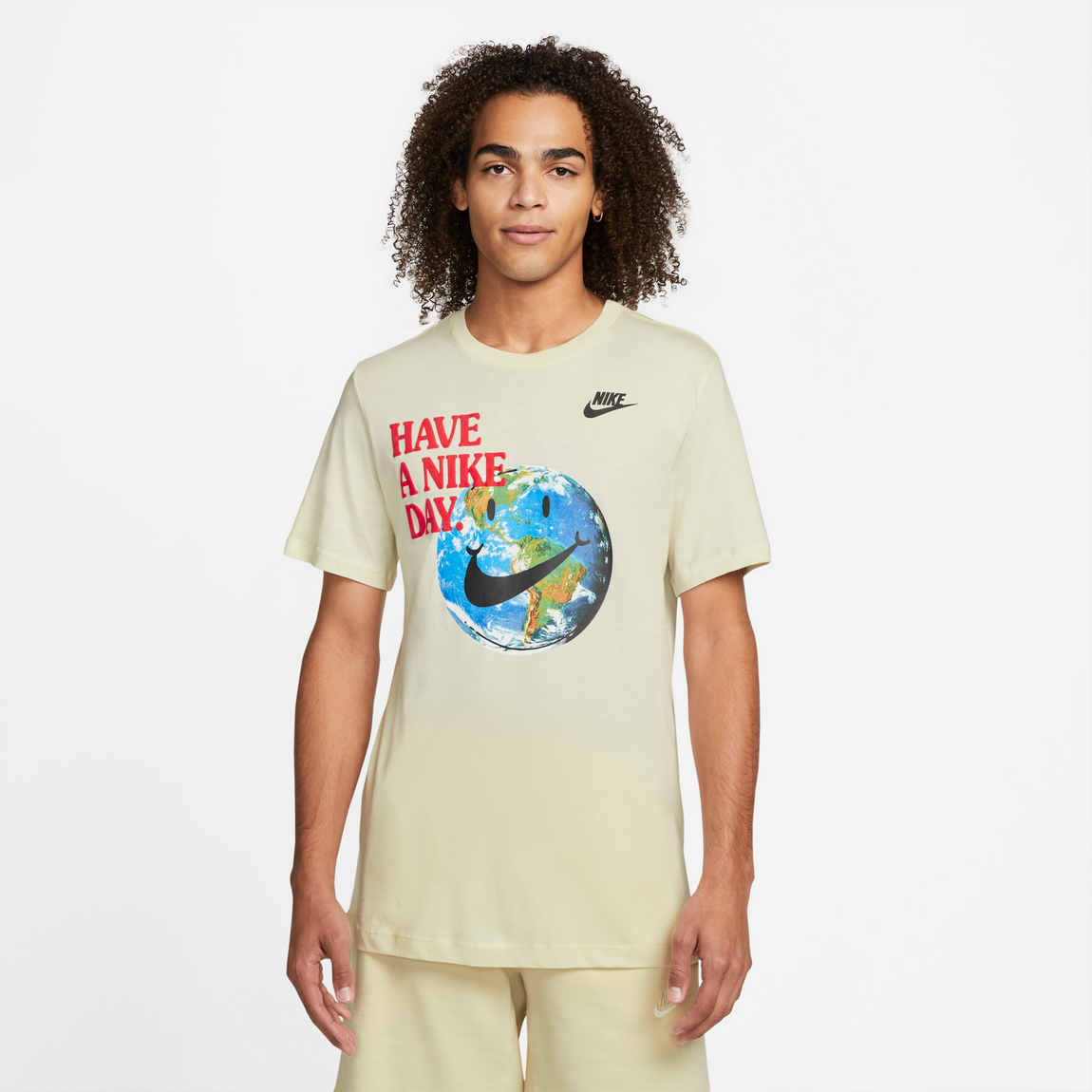 Nike Sportswear Good Vibes T-Shirt (Coconut Milk) - Nike Sportswear Good Vibes T-Shirt (Coconut Milk) - 