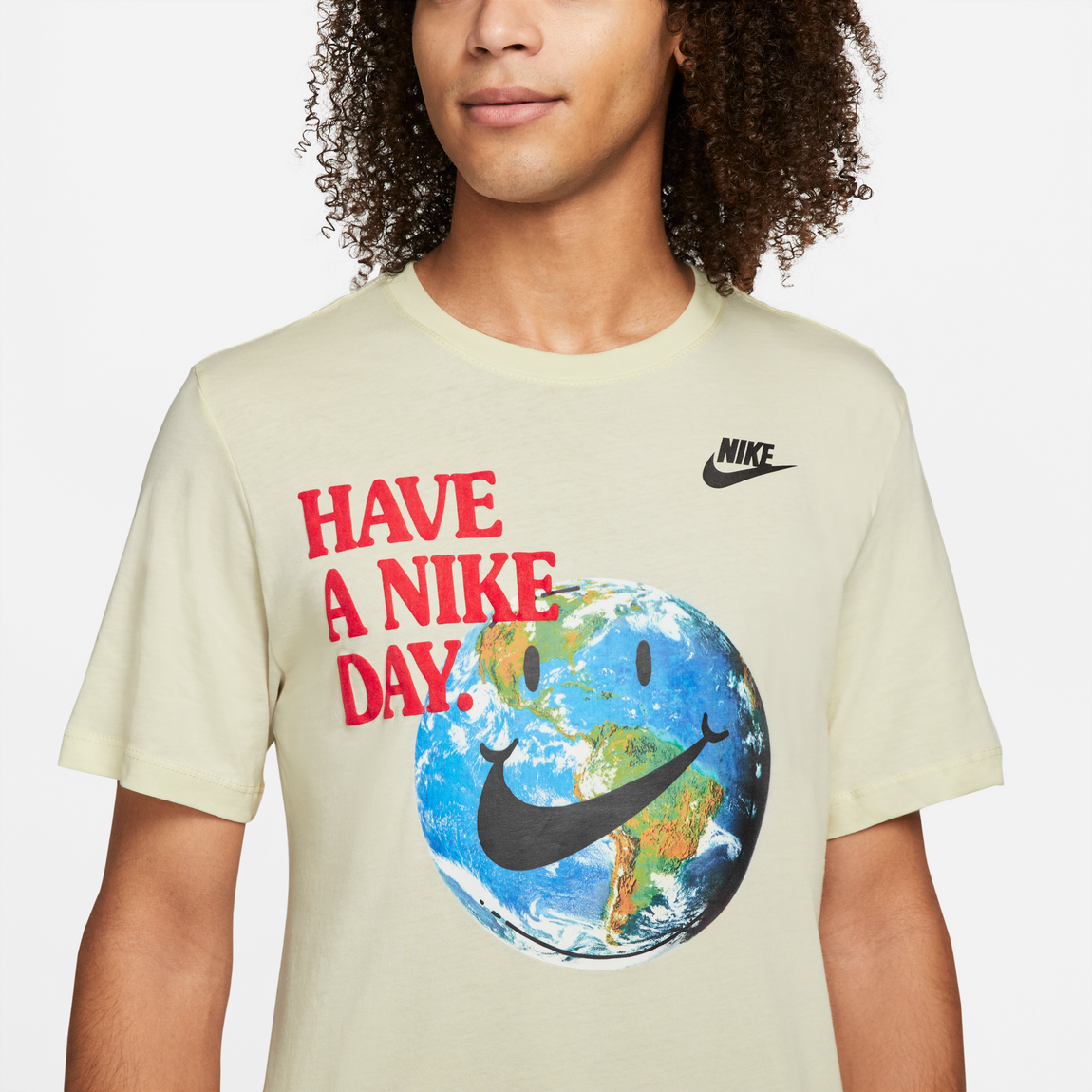 Nike Sportswear Good Vibes T-Shirt (Coconut Milk) - Nike Sportswear Good Vibes T-Shirt (Coconut Milk) - 
