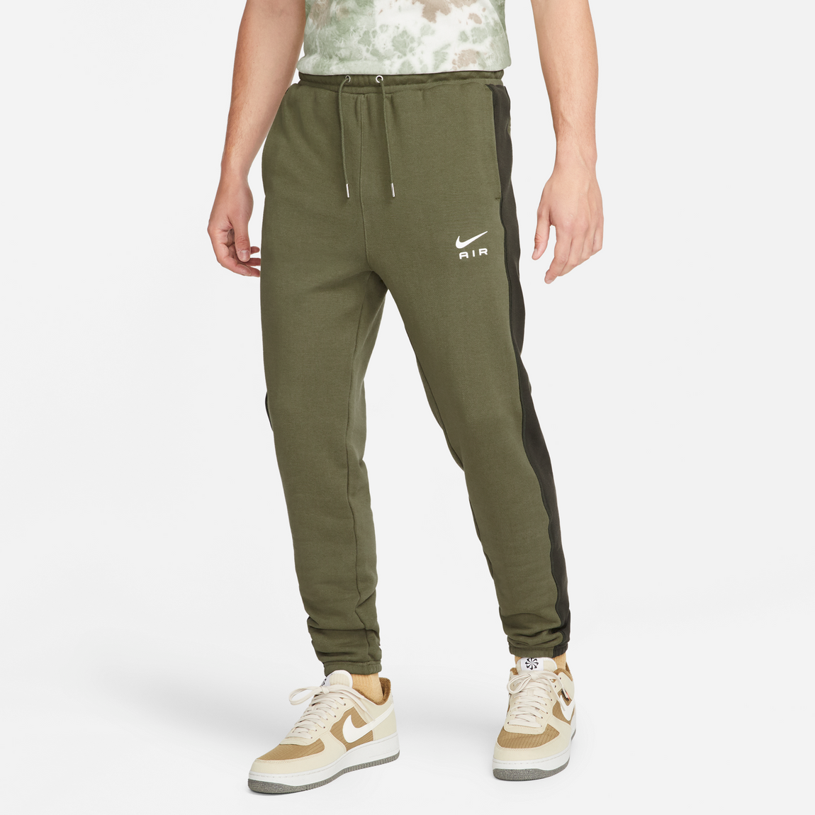 Dando camuflaje Contracción Nike Sportswear Air Joggers (Medium Olive/Sequoia-White) – Centre