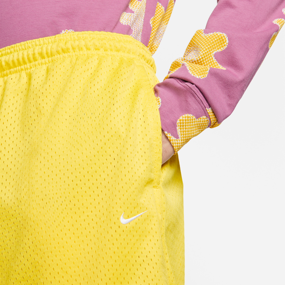 Nike Sportswear Mesh Shorts (Yellow Strike/White) - Nike Sportswear Mesh Shorts (Yellow Strike/White) - 