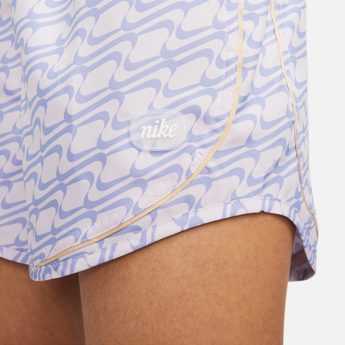 Nike Women's Dri-Fit Tempo Icon Clash Shorts (Doll/Sesame-White) - Nike Women's Dri-Fit Tempo Icon Clash Shorts (Doll/Sesame-White) - 
