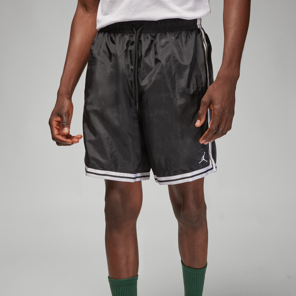 Jordan Essentials Shorts (Black/White) - Jordan Essentials Shorts (Black/White) - 