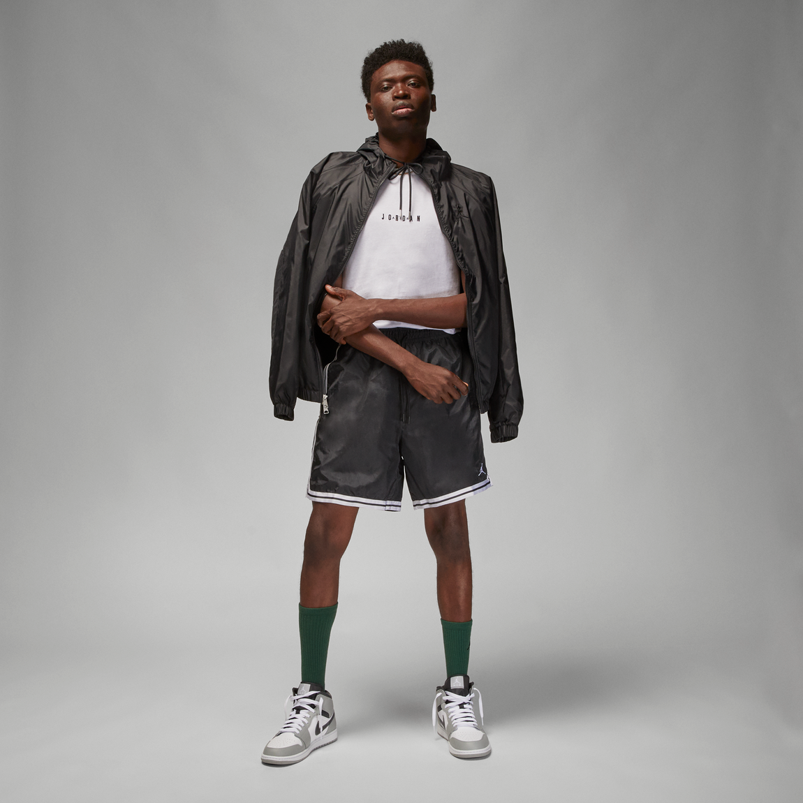 Jordan Essentials Shorts (Black/White) - Jordan Essentials Shorts (Black/White) - 