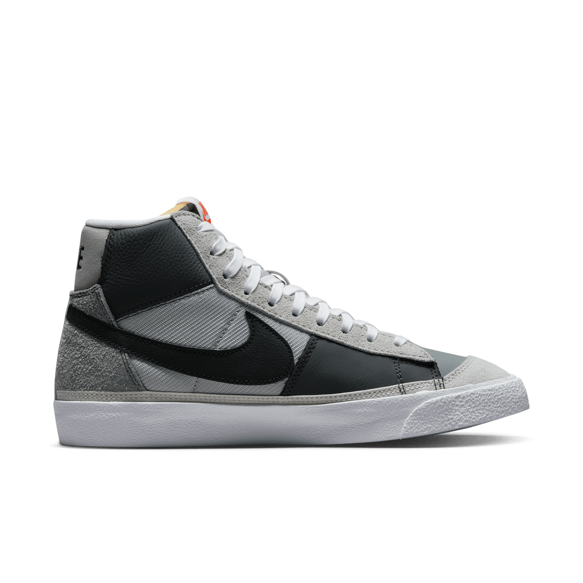 Blazer Mid Pro Club Smoke Grey/Black-Smoke Grey) – Centre