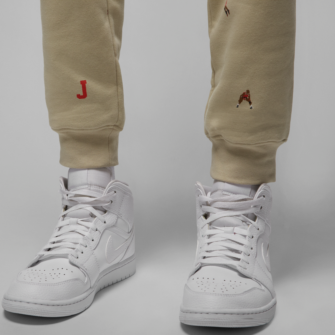 Jordan Essential Holiday Jogger (Rattan) - Jordan Essential Holiday Jogger (Rattan) - 