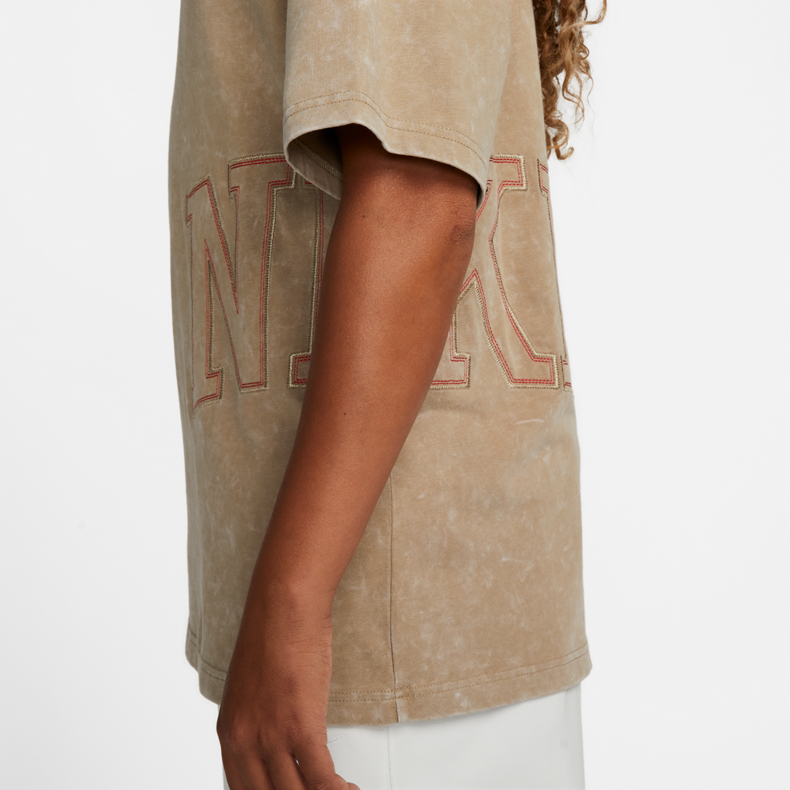 Nike Fadeaway Tee (Khaki/University Red) - Nike Fadeaway Tee (Khaki/University Red) - 