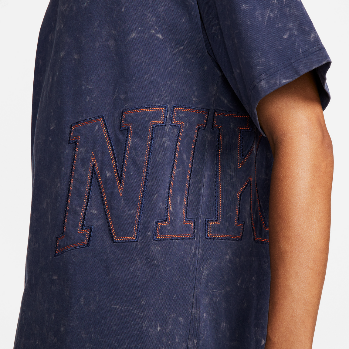 Nike Fadeaway Tee (Midnight Navy/Orange Blaze) - Nike Fadeaway Tee (Midnight Navy/Orange Blaze) - 