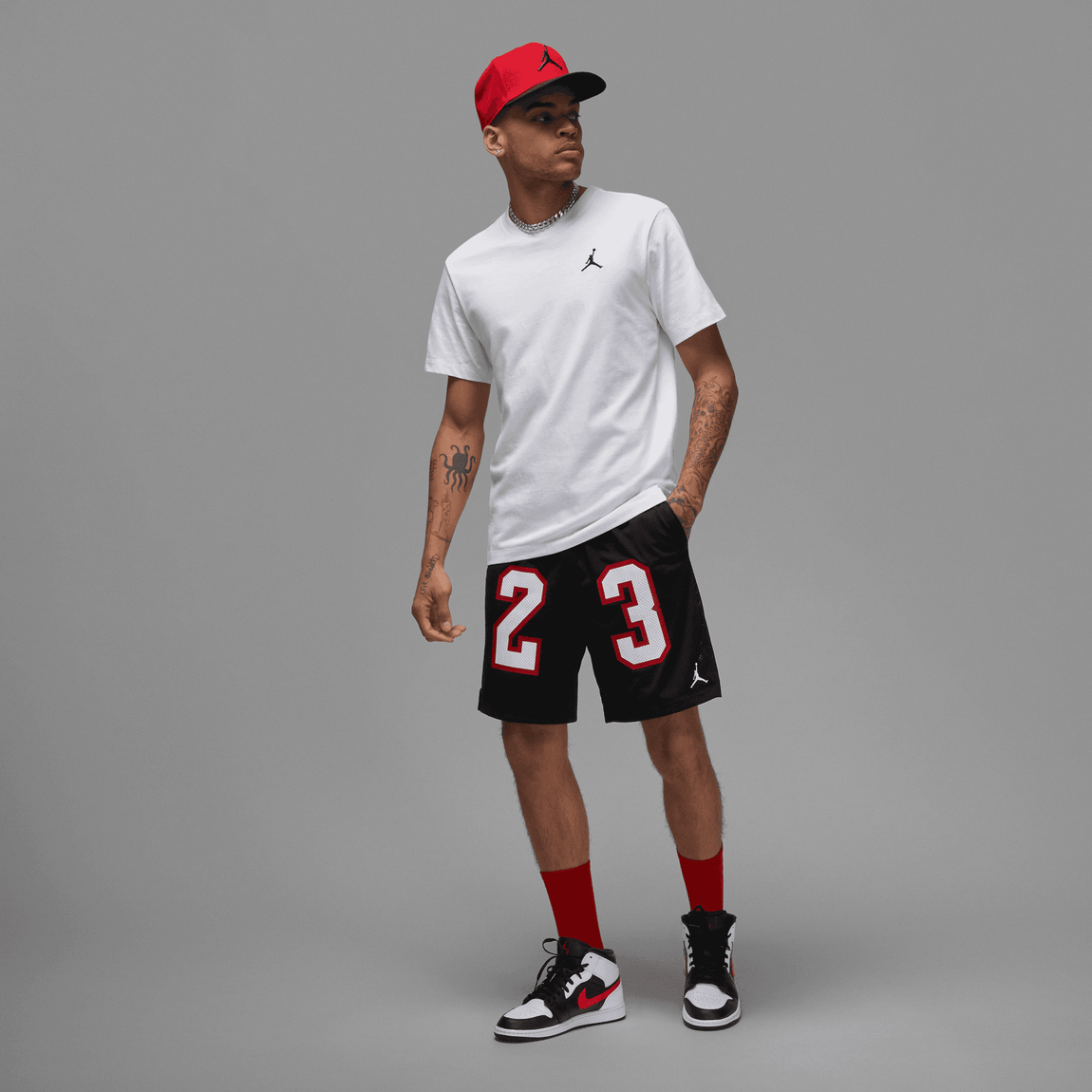 Jordan Essentials Shorts (Black/White-Red) - Jordan Essentials Shorts (Black/White-Red) - 