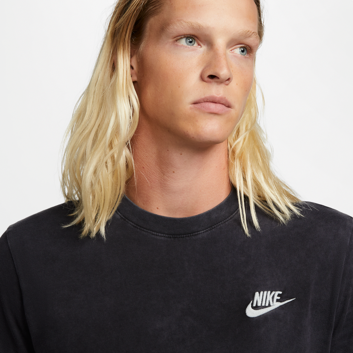 Nike Sportswear Tee (Black) - Nike Sportswear Tee (Black) - 