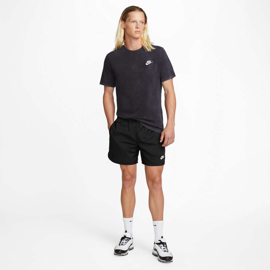 Nike Sportswear Tee (Black) - Nike Sportswear Tee (Black) - 
