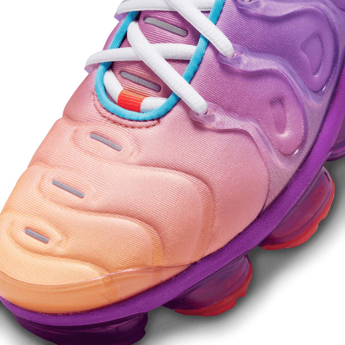 Women's Nike Air Vapormax Plus (Fuchsia Dream/Bright Crimson) - Women's Nike Air Vapormax Plus (Fuchsia Dream/Bright Crimson) - 